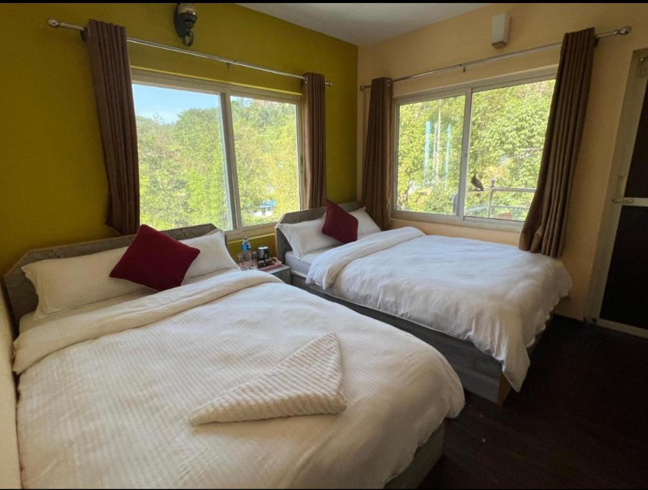 Hotel Village View 나가르코트 외부 사진