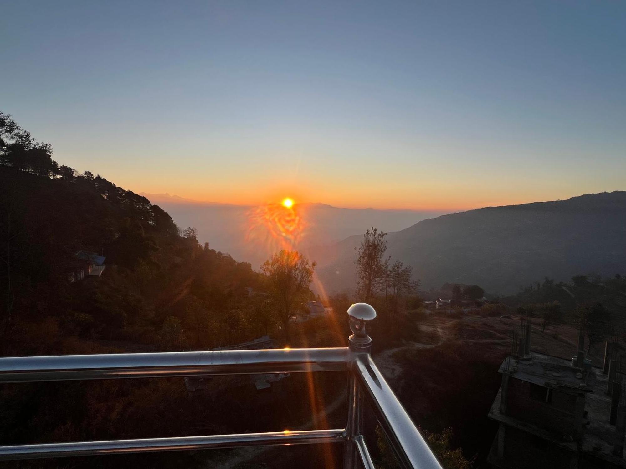 Hotel Village View 나가르코트 외부 사진